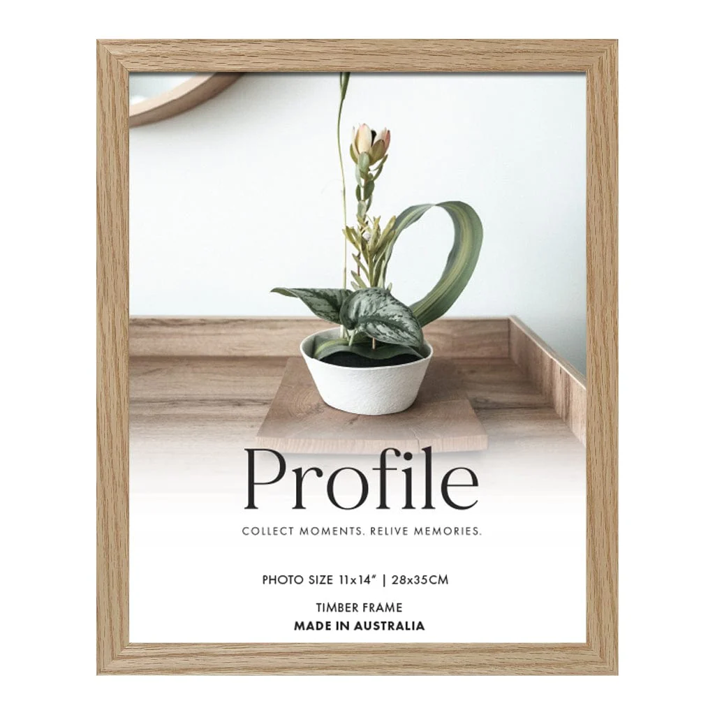 Elegant Natural Oak Timber Picture Frame - Image 3